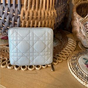 Christian Dior wallet !